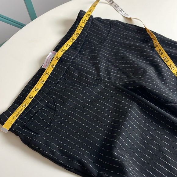 No Boundaries Black Pull on Stretch Dress pants- Junior (Large) 11-13 - Picture 12 of 14